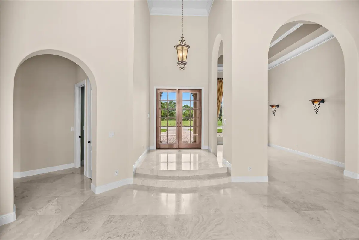 05-rio in-54 at 102 SE Rio Casarano, Port St. Lucie