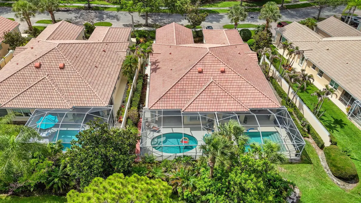 Back View at 8522 SE Retreat Drive, Hobe Sound