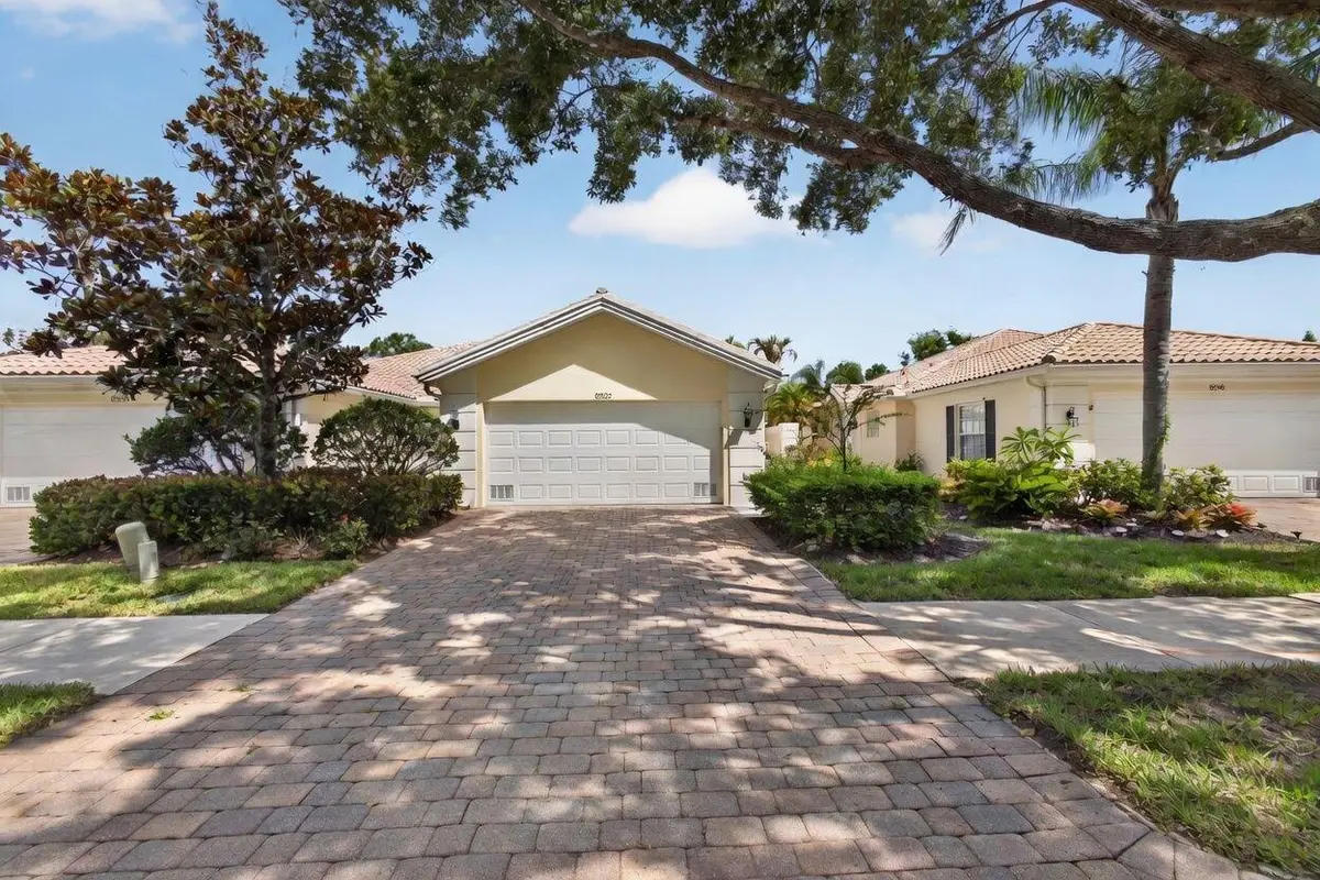 Exterior Front at 8522 SE Retreat Drive, Hobe Sound