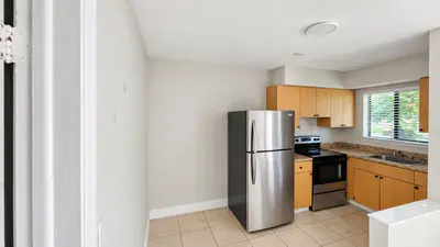 435 NW 41st Street 2, Oakland Park – Apartment for rent