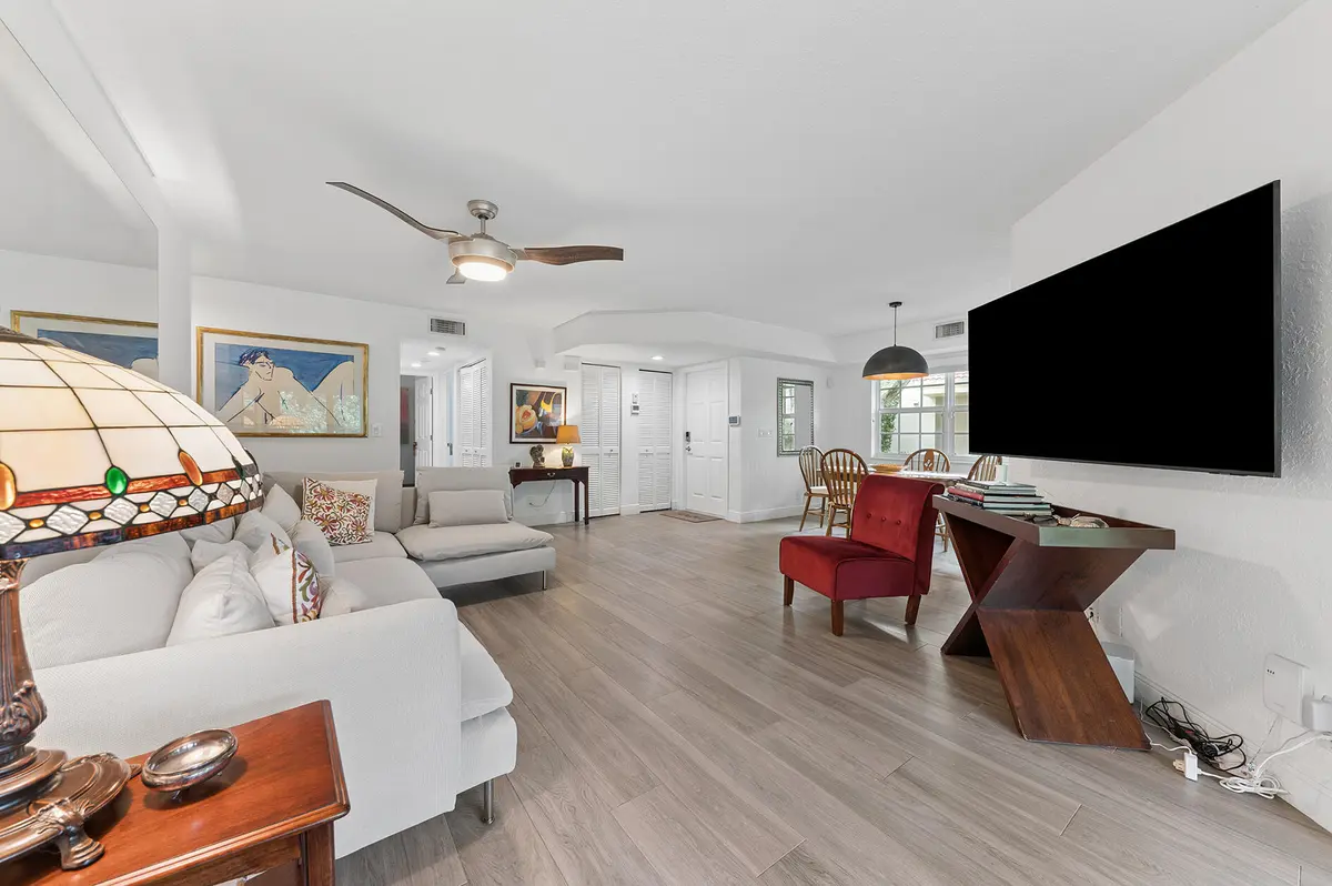 04 12 at 17276 Boca Club Boulevard 1801, Boca Raton