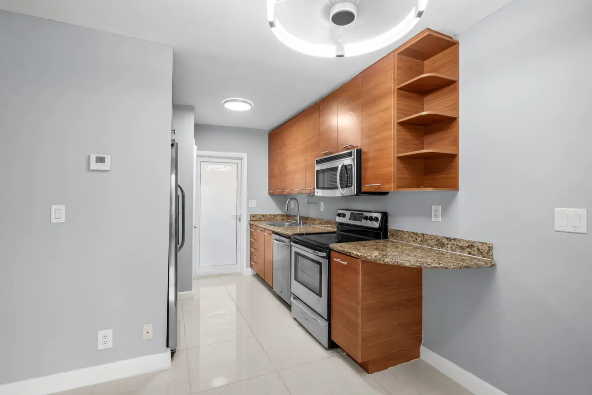DSC06057 at 3250 NE 28TH Street 102, Fort Lauderdale