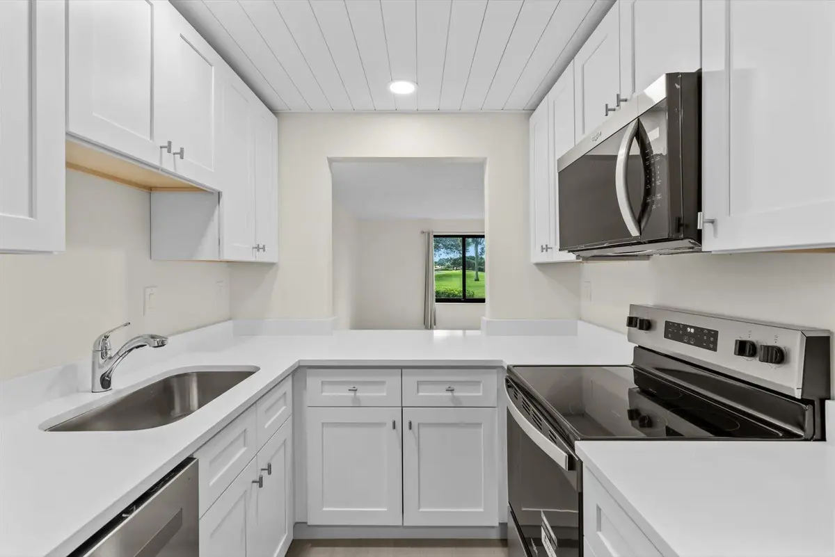 Miles Grant Kitchen3 at 5413 SE Miles Grant Road, Stuart