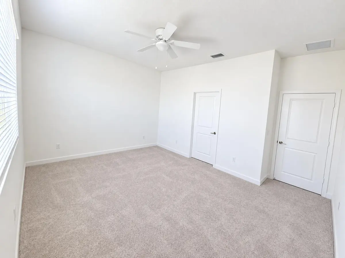 0677b50f-d9f9-4aa9-8a6a-08083c1a08ea at 321 SE CROSSOAK Lane, Port St. Lucie