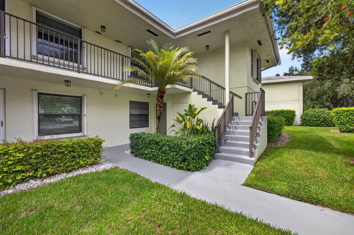 Front Of Condo at 1701 Sabal Ridge Circle D, Palm Beach Gardens