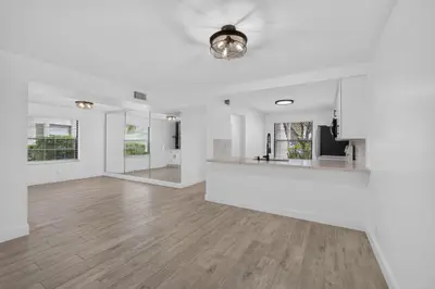 1701 Sabal Ridge Circle D, Palm Beach Gardens – sold