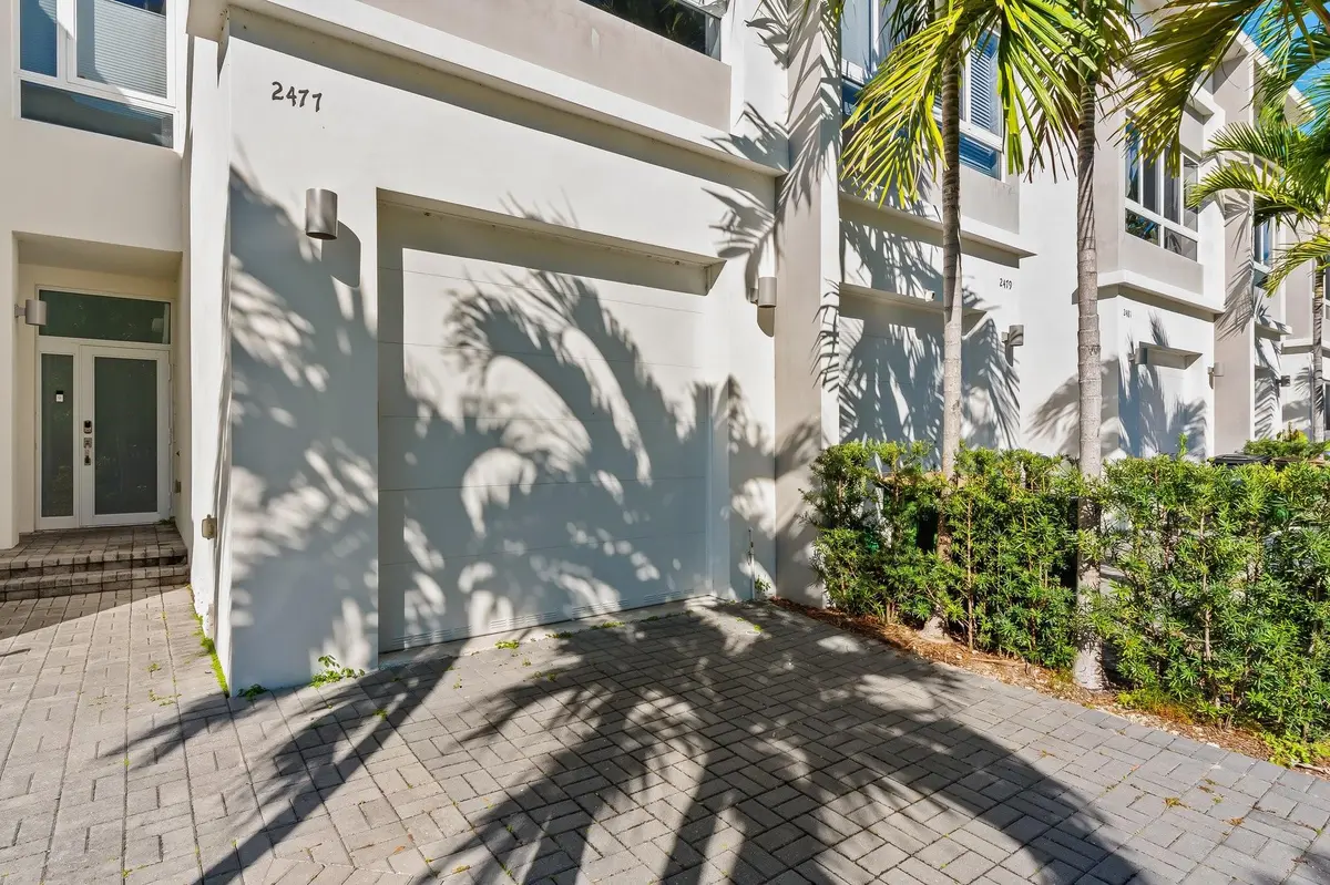 Photo 2 at 2477 NE 135TH Street, North Miami