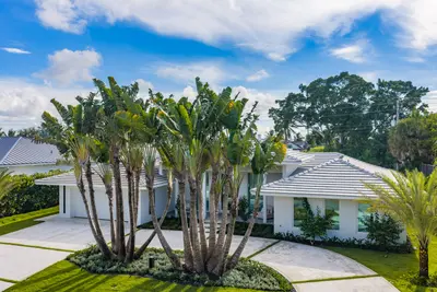 229 GOLFVIEW Drive, Tequesta – Single Family Residence for sale