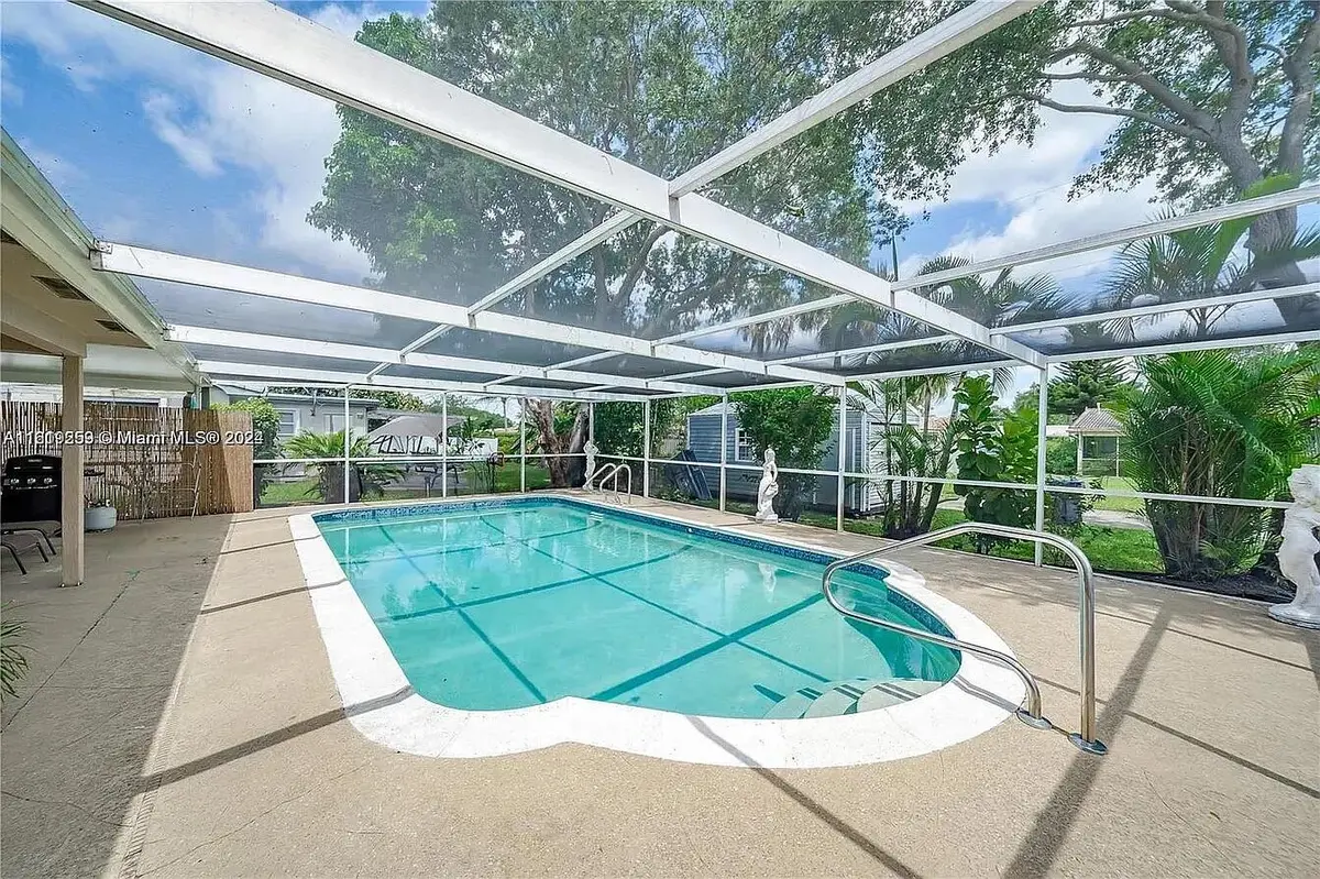 4205 McKinley 25 at 4205 MCKINLEY Street, Hollywood