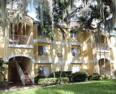2321 NW 33rd Street 209, Oakland Park – Condominium for sale