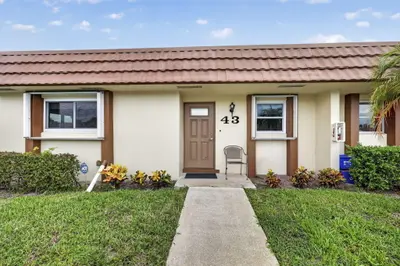 5730 Fernley Drive 43, West Palm Beach – Villa for sale
