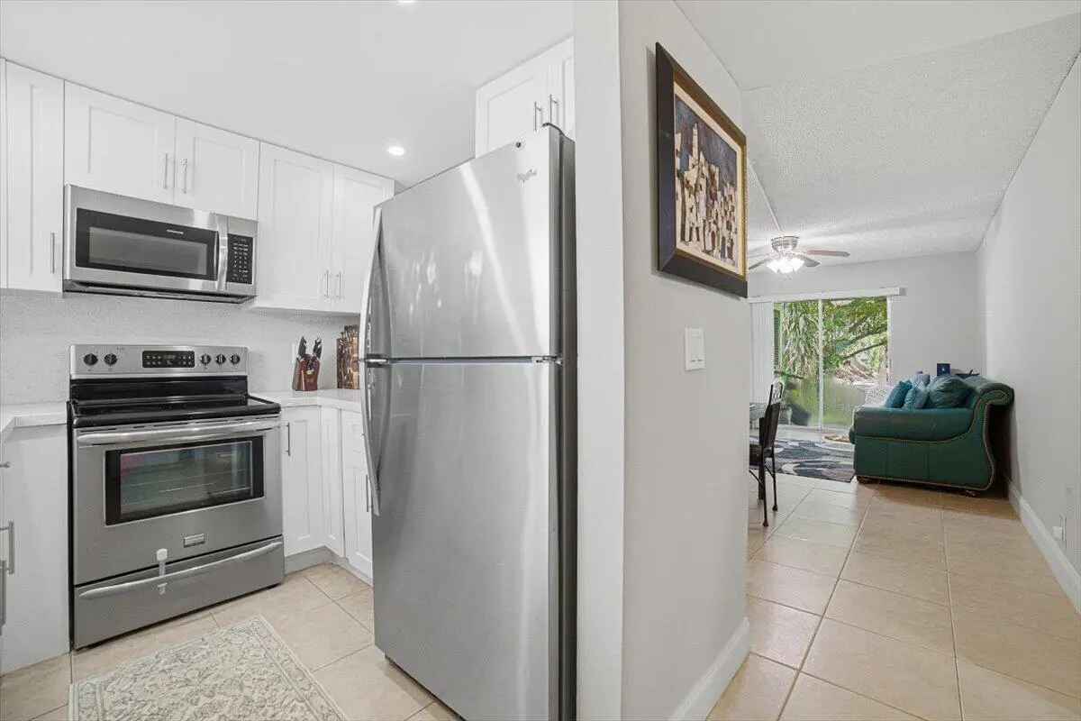 02-Entrance at 2755 W Atlantic Avenue 104-B, Delray Beach