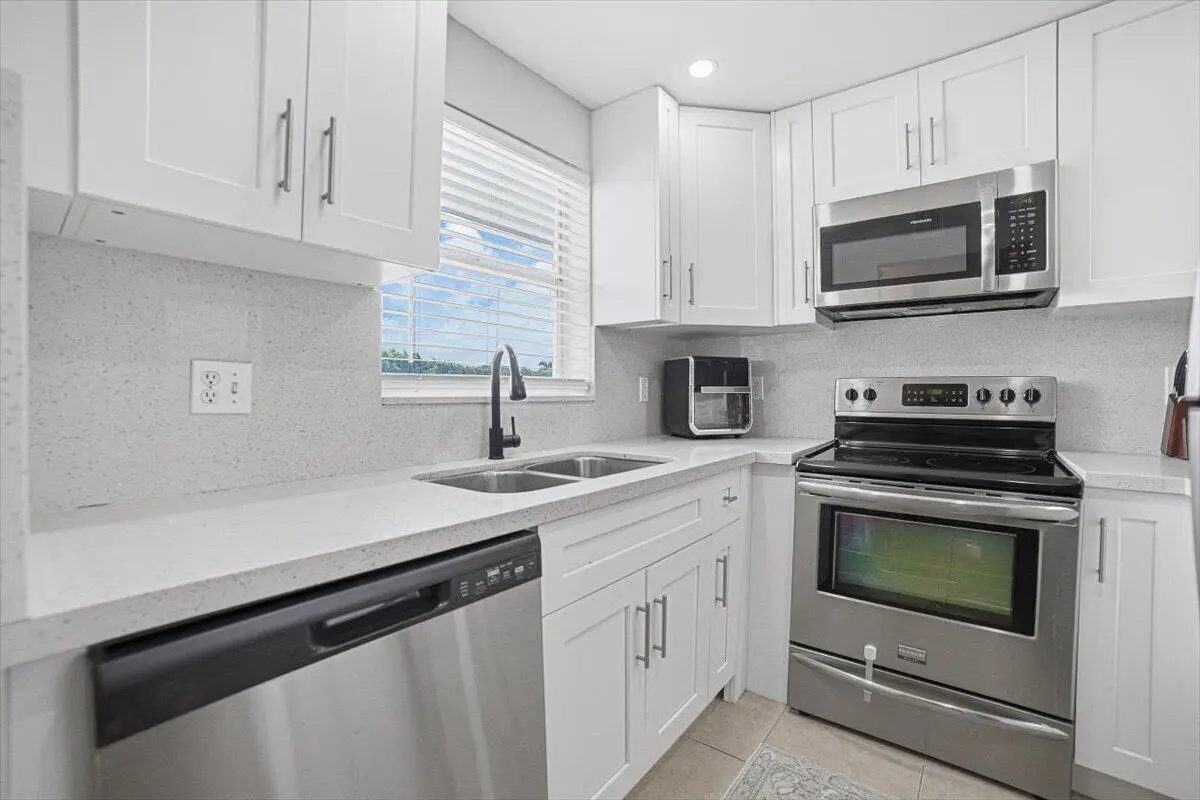 27-Kitchen at 2755 W Atlantic Avenue 104-B, Delray Beach