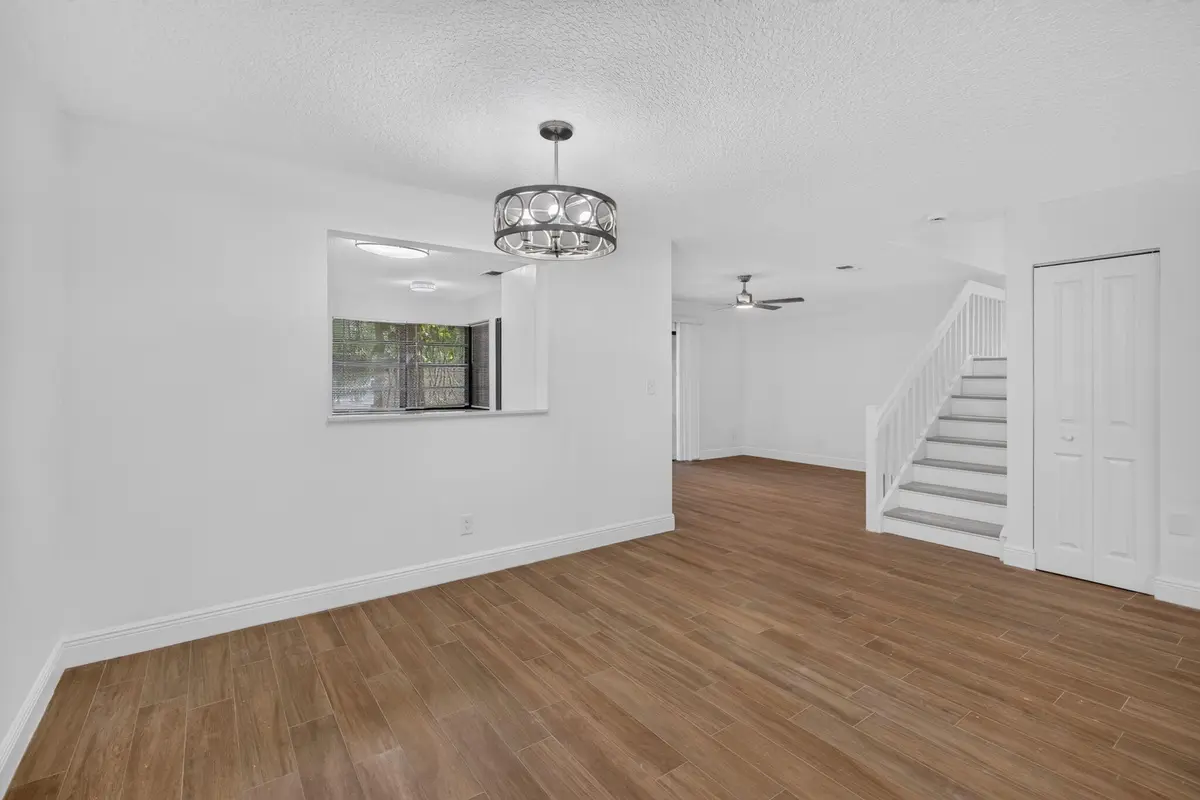 8-web-or-mls-_A7A7115 at 9189 VINEYARD LAKE Drive, Plantation
