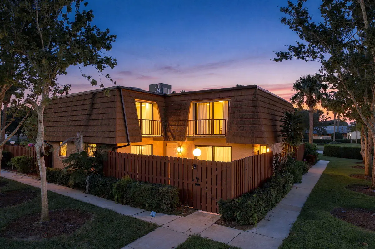 1-web-or-mls-Photo (1)-topaz at 1302 NEBRASKA Avenue 1C, Fort Pierce
