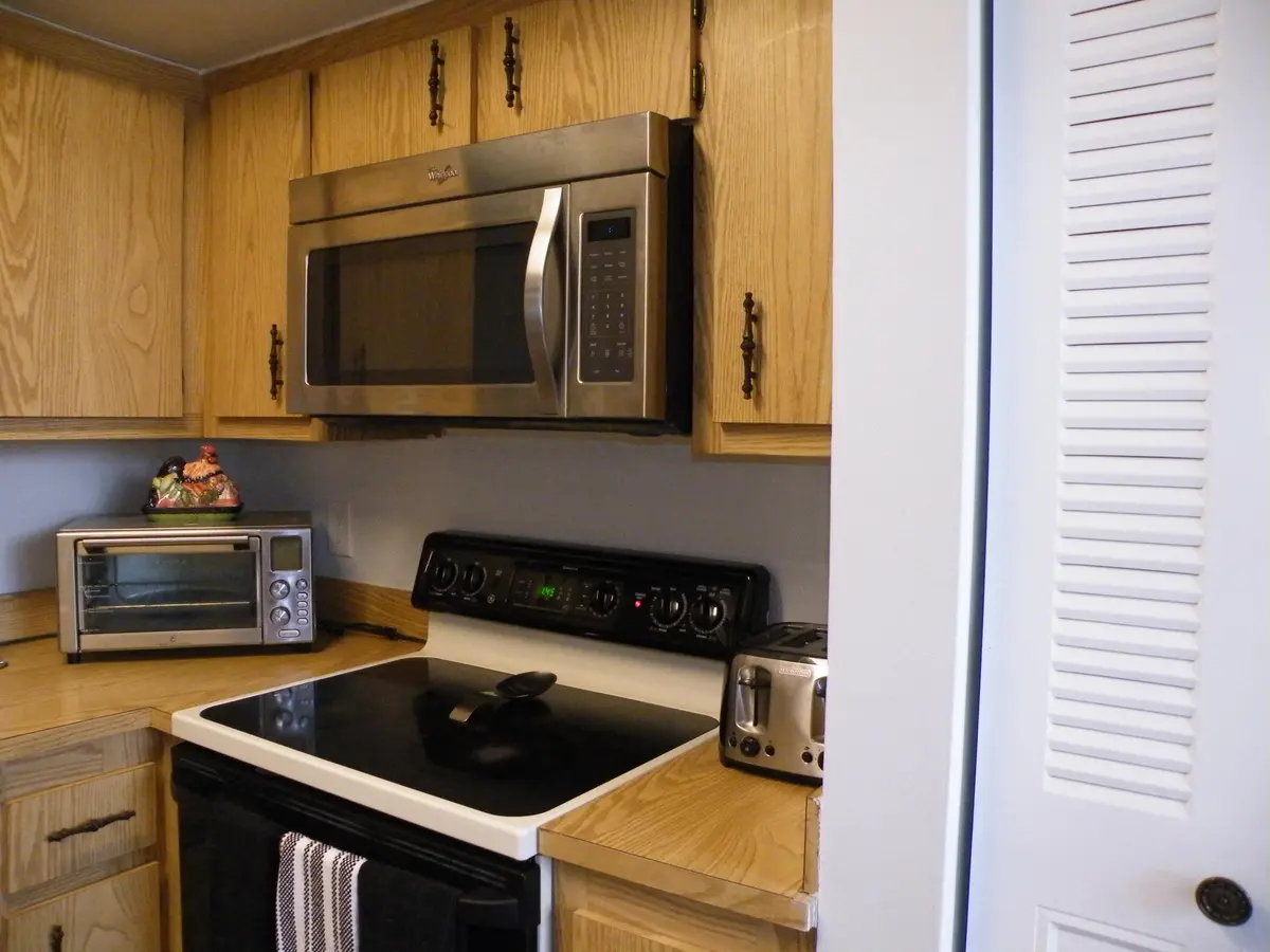 Kitchen at 15 Willowbrook Lane 108, Delray Beach