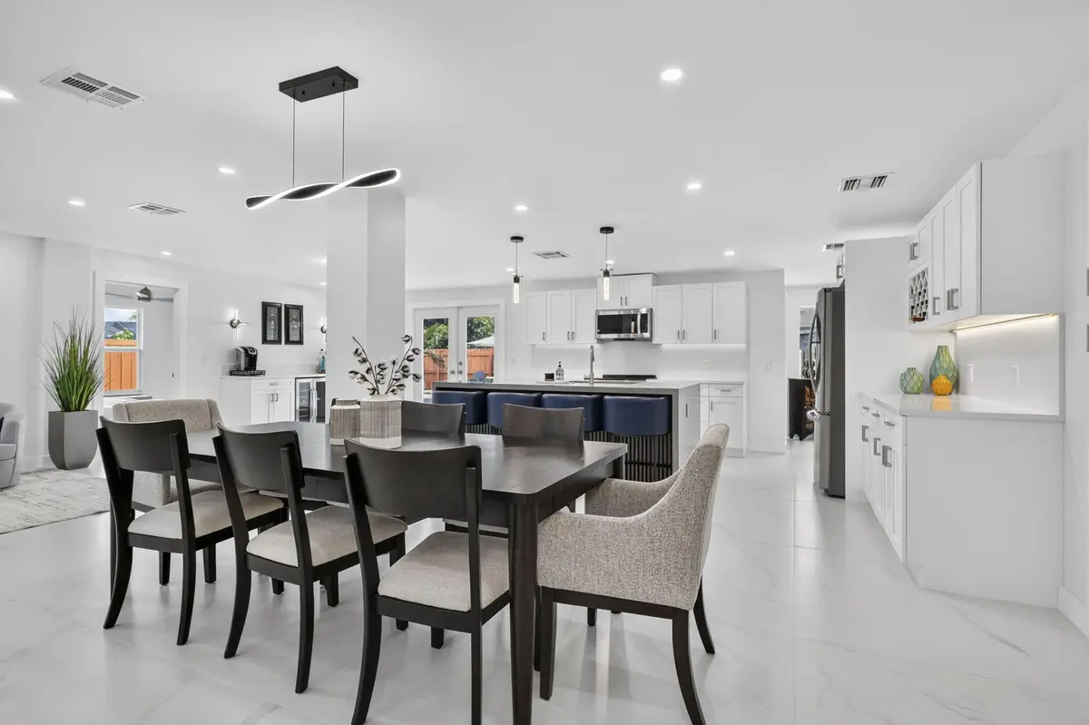 19-web-or-mls-BS1A1461 at 1390 PINE VALLEY Drive, Wellington