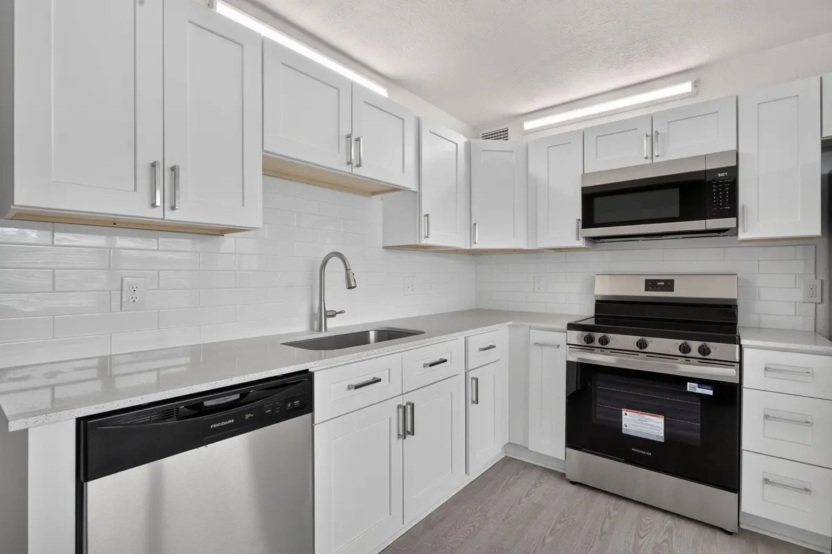4-web-or-mls-2802-9183 at 2802 VICTORIA Way O3, Coconut Creek