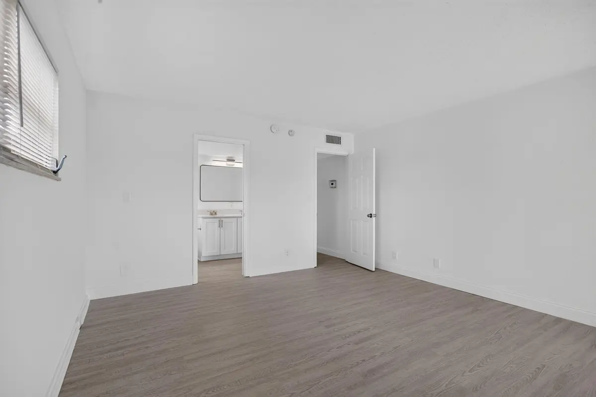 25-web-or-mls-2802-9292 at 2802 VICTORIA Way O3, Coconut Creek