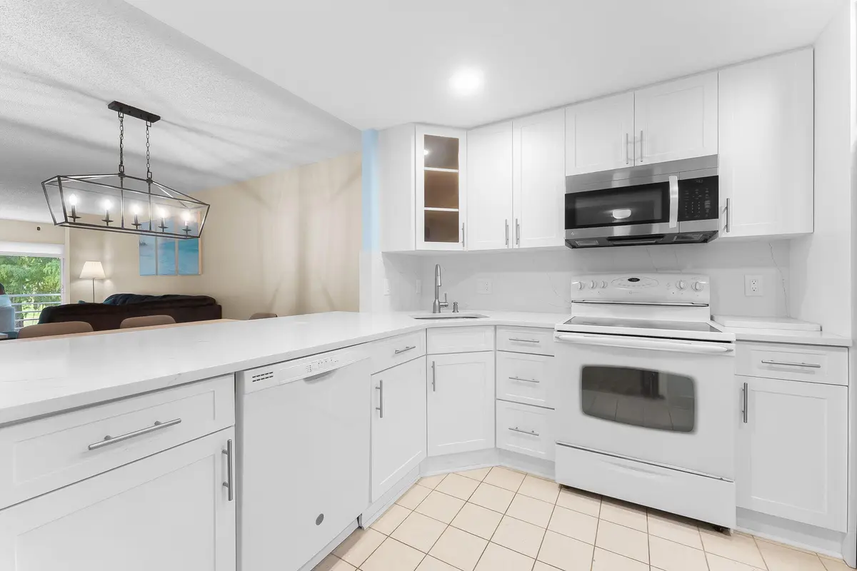 Kitchen at 4007 N Cypress Drive 208, Pompano Beach