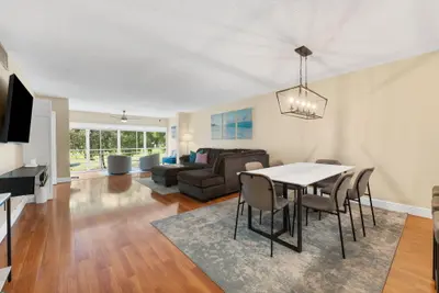 4007 N Cypress Drive 208, Pompano Beach – Condominium for sale