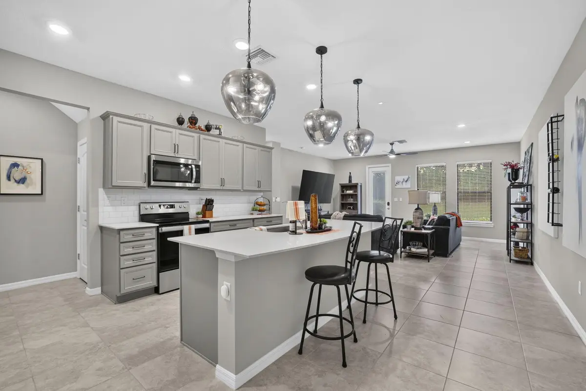 3-web-or-mls-8I8A4271 at 4416 Appleton Circle, Oakland Park