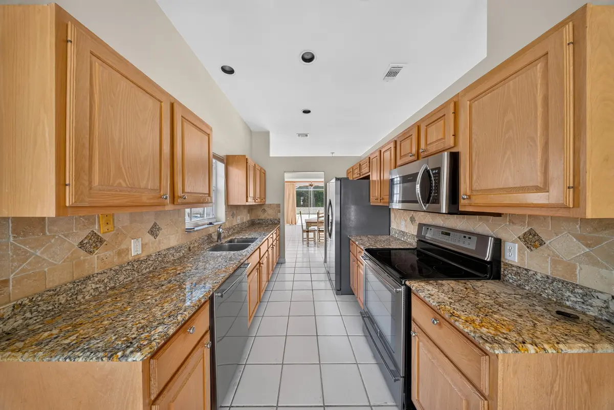 DSC00761 at 9437 POINCIANA Court, Fort Pierce