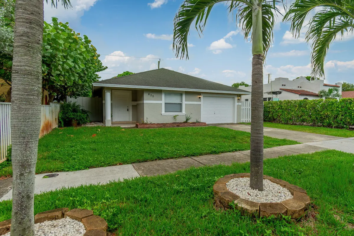 Front at 622 LYTLE Street, West Palm Beach