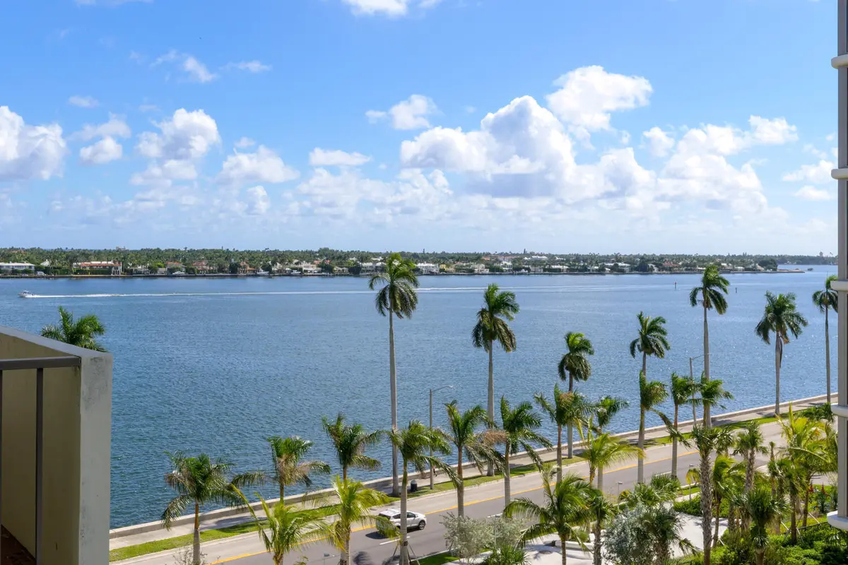 1501 S Flagler Dr Unit 8f West-large-001 at 1501 S Flagler Drive 8f, West Palm Beach