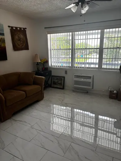 237 NORTHAMPTON L, West Palm Beach – Condominium for sale