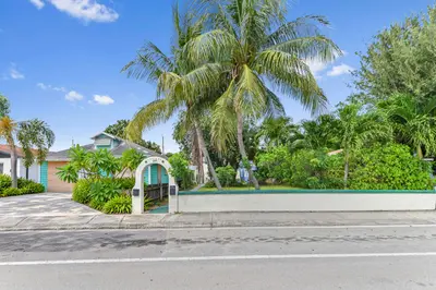 225 N M Street 1, Lake Worth Beach – Duplex for sale
