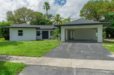 413 N WARE Drive, West Palm Beach – Single Family Residence for sale