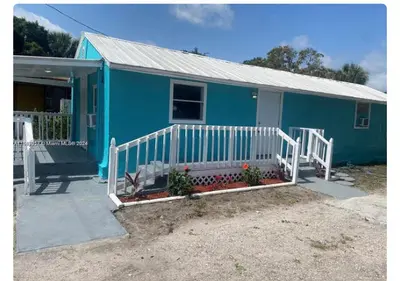 427 N 14TH Street, Fort Pierce – Single Family Residence for rent