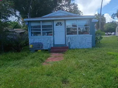 703 Dundas Court, Fort Pierce – Single Family Residence for sale