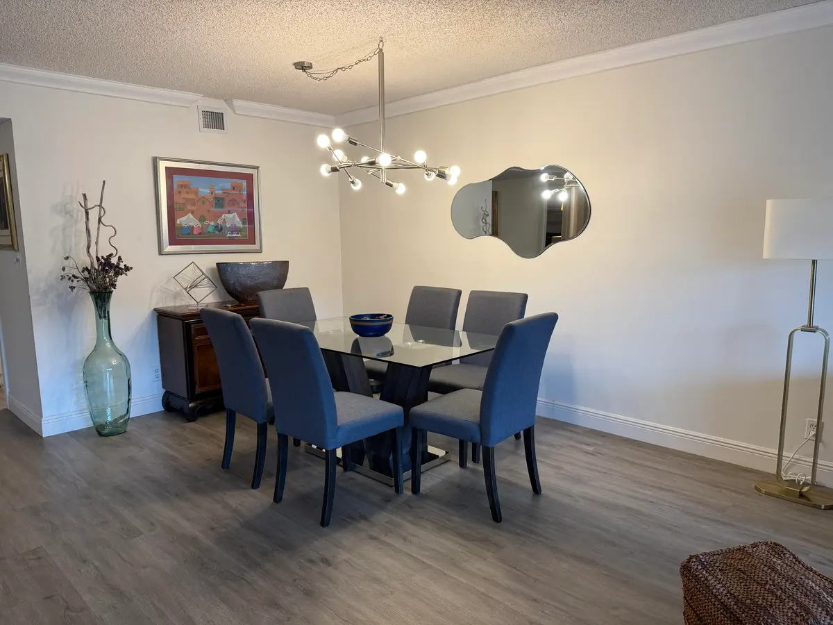 dining room at 1537 E HILLSBORO Boulevard 238, Deerfield Beach