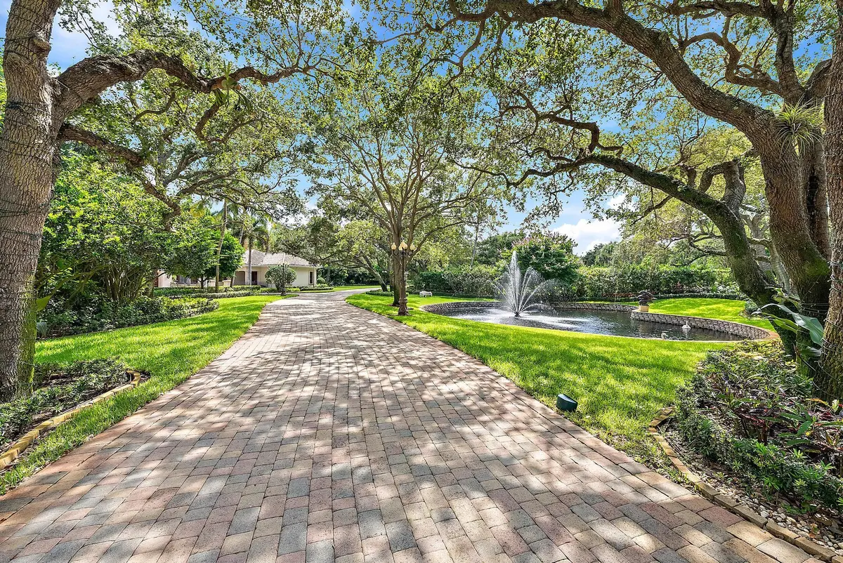 2330 Seven Oaks Ln-105 at 2330 SEVEN OAKS Lane, Palm Beach Gardens