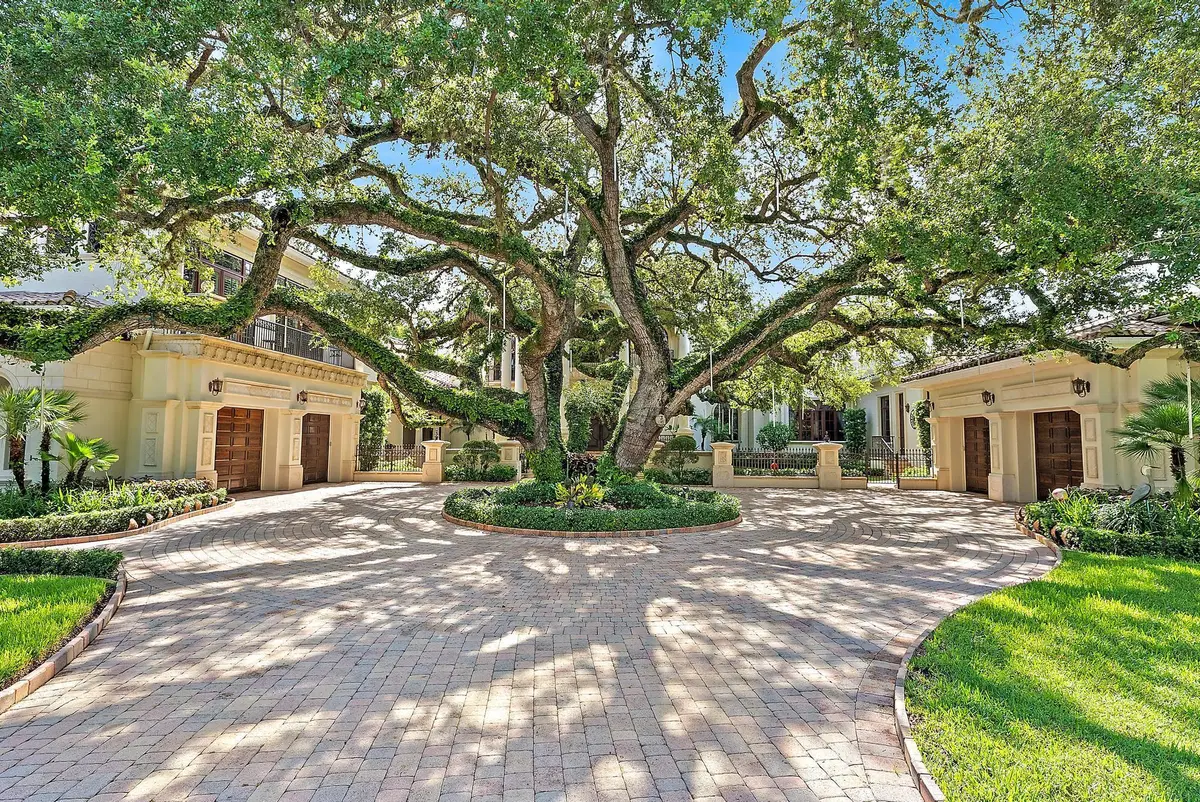 2330 Seven Oaks Ln-6 at 2330 SEVEN OAKS Lane, Palm Beach Gardens
