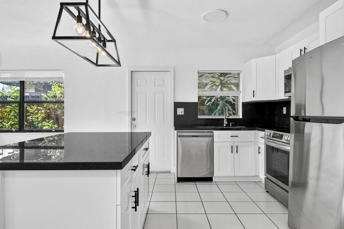 R_F023 at 1515 NW 8TH Avenue, Fort Lauderdale