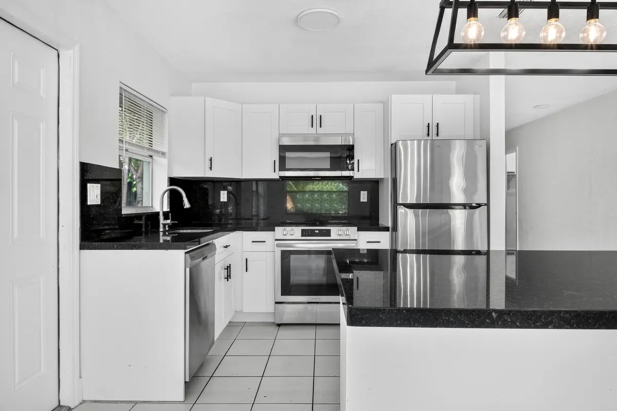 R_F025 at 1515 NW 8TH Avenue, Fort Lauderdale