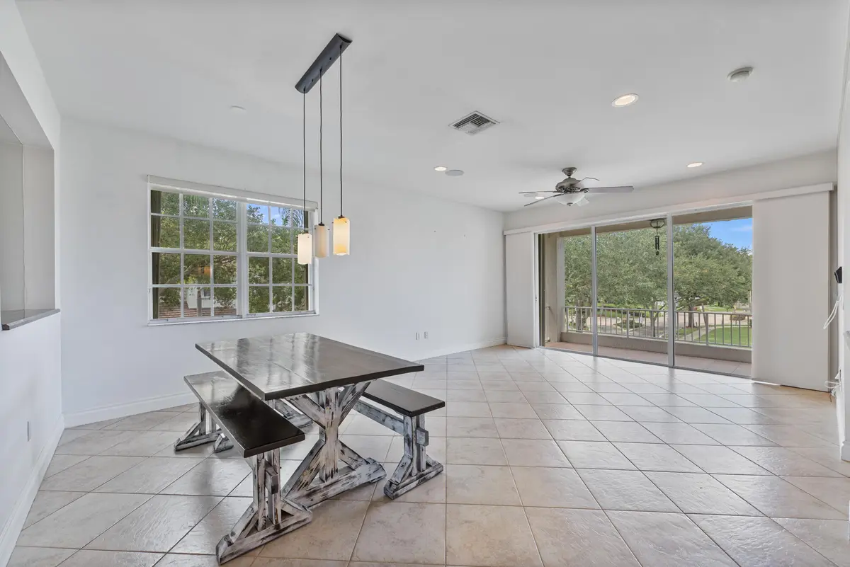 024A5075 at 6380 BELLA Circle 905, Boynton Beach