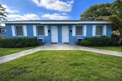 741 NW 10th Terrace, Fort Lauderdale – Duplex for sale