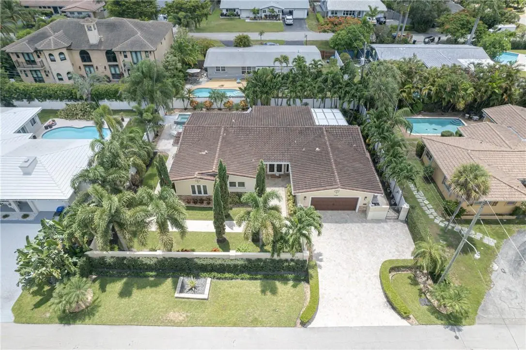 Photo 2 at 2726 NE 25TH Place, Fort Lauderdale