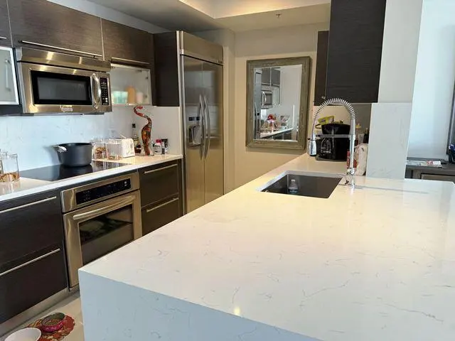 Kitchen at 550 OKEECHOBEE Boulevard 1008, West Palm Beach