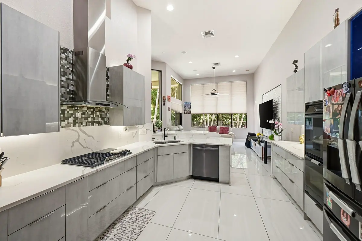 17_ra1_8972 at 10340 Trianon Place, Wellington