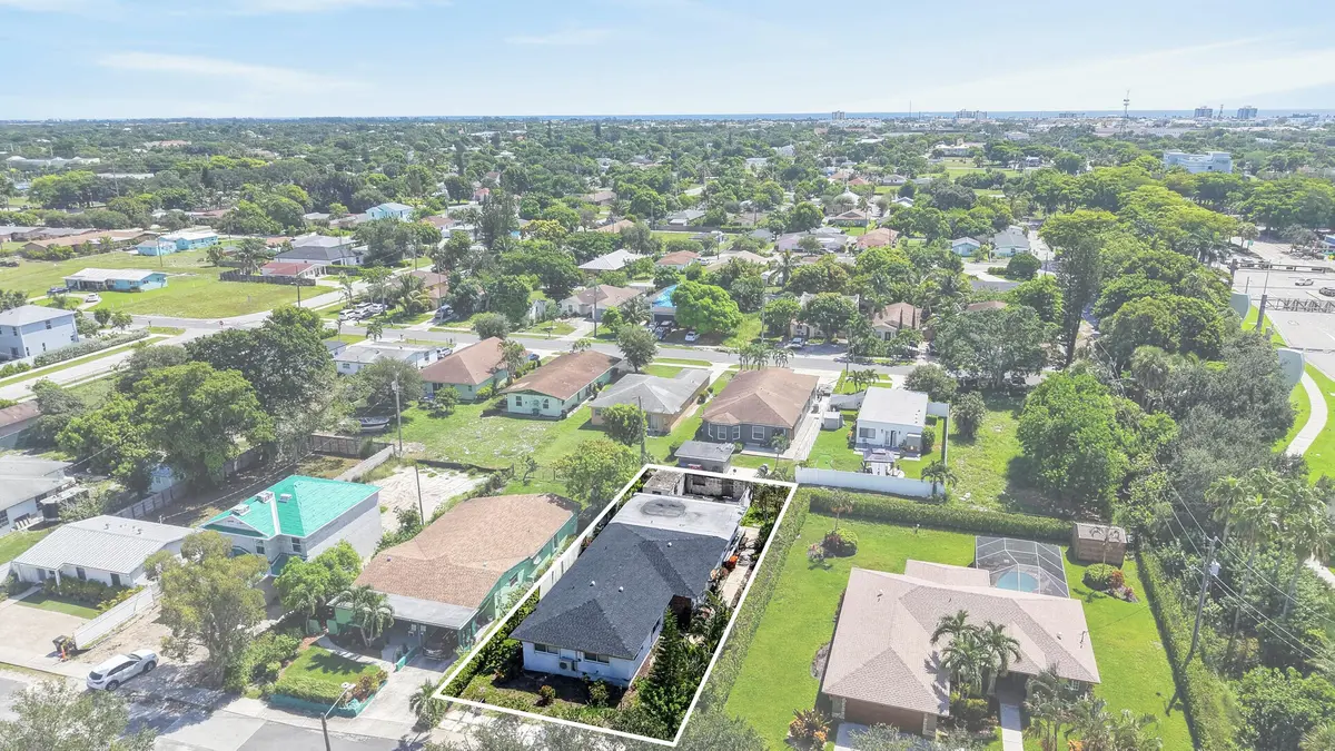 DJI_20260825112625_0002_D at 27 NW 14TH Avenue, Delray Beach