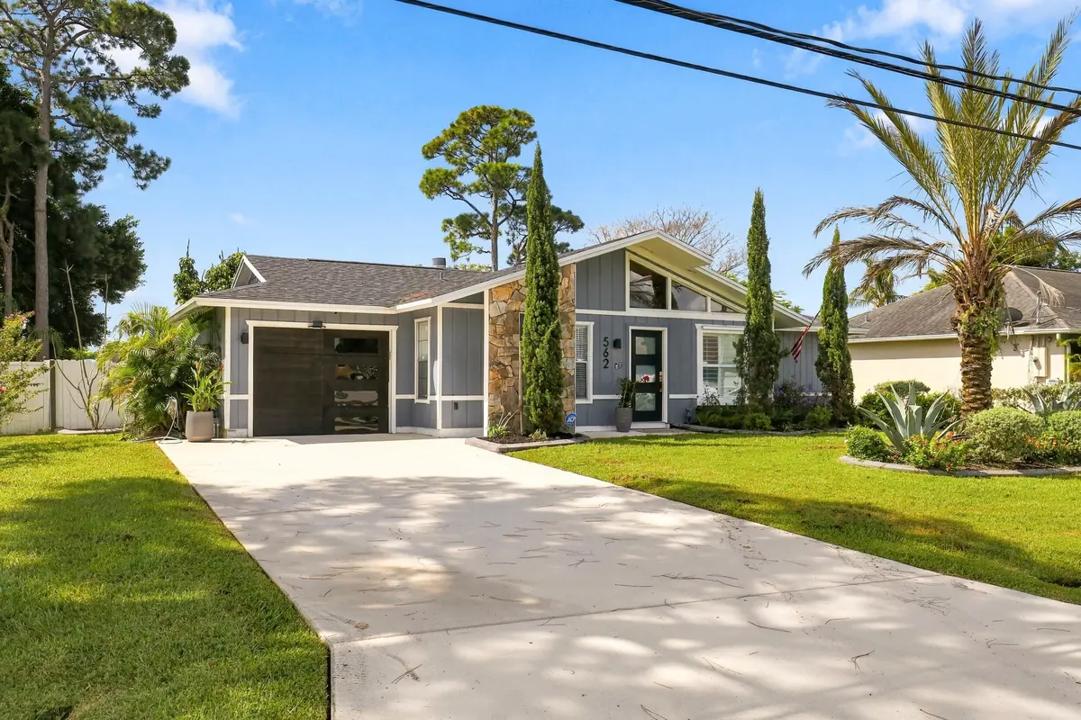 3_1z3a3814 at 562 SW Eyerly Avenue, Port St. Lucie