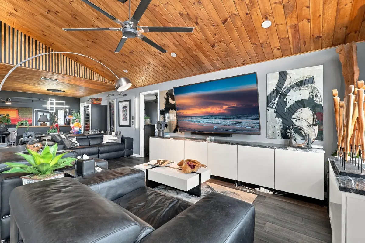 8_1z3a3832 at 562 SW Eyerly Avenue, Port St. Lucie
