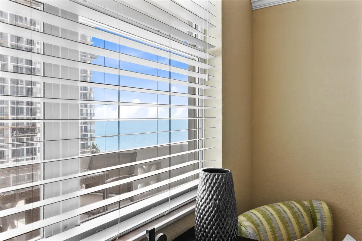 Sitting Room at 4250 GALT OCEAN Drive 8L, Fort Lauderdale