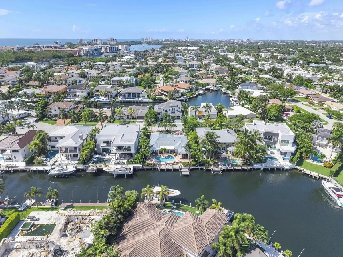 photo_10_1553258235 at 725 NE 36th Street, Boca Raton