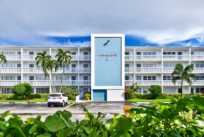 2079 Cambridge D 2079, Deerfield Beach – Condominium for sale